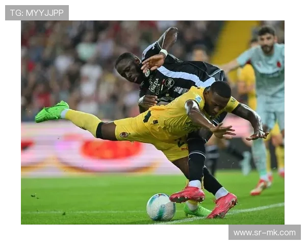 足球顶级球星绰号背后的故事与由来揭秘